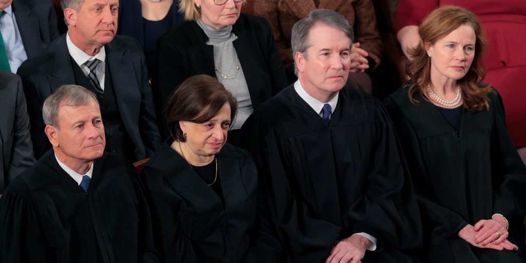 Trump Highlights Tariff Success Despite Supreme Court Ruling in First State of the Union Address