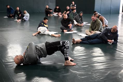 Why Police Need Gracie Jiu-Jitsu Techniques to Control Resisting Suspects Safely